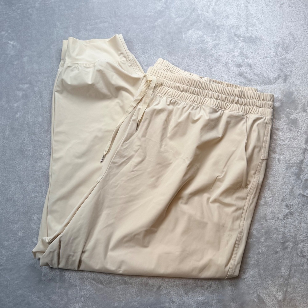 Old Navy SleekTech Go-Dry Joggers Wishbone Beige 3X 846591-01 Gym Athleisure